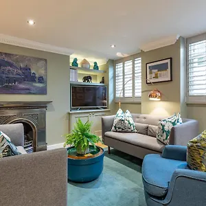 Beaches - Luxury Seafront Apartment