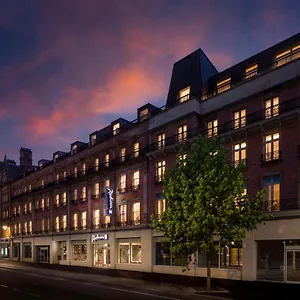 Radisson Blu Hotel, Hotell